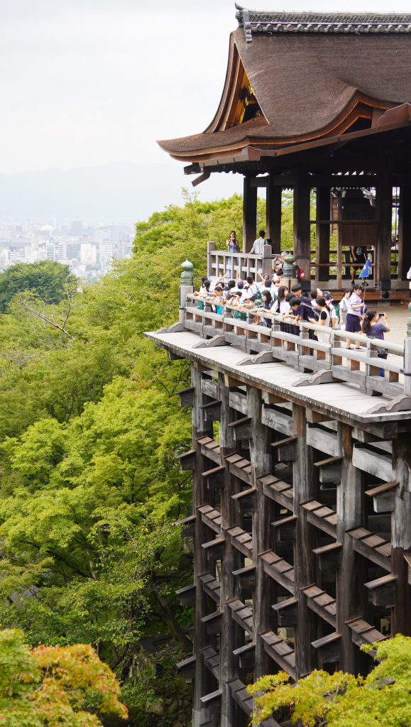 清水の舞台にて