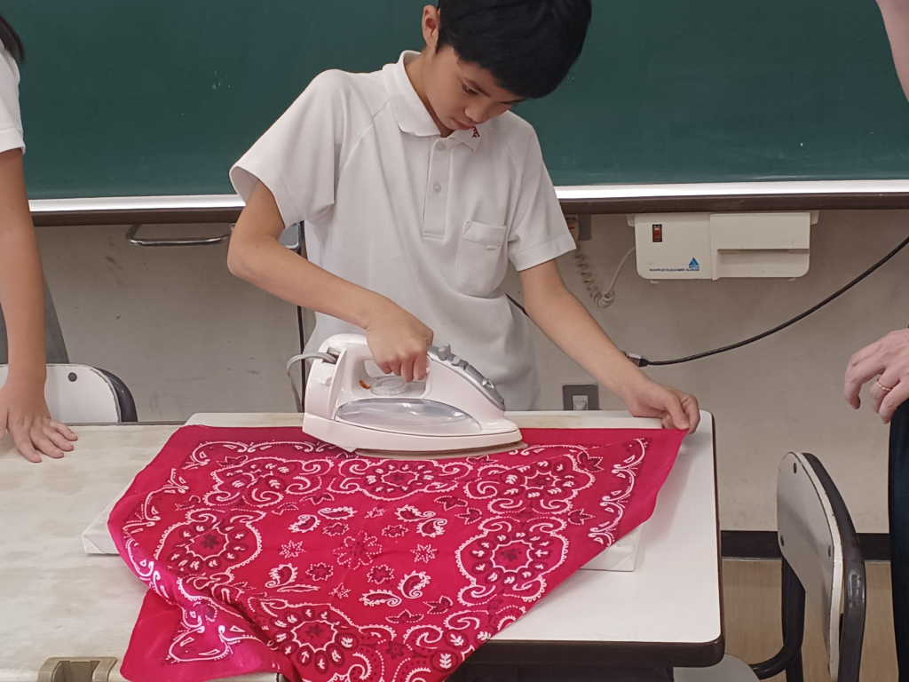 家庭科「アイロン」