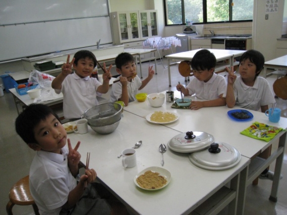 にこにこ学童　わらび餅作り