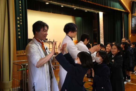 平成29年度　PTA主催「化学実験ショー」