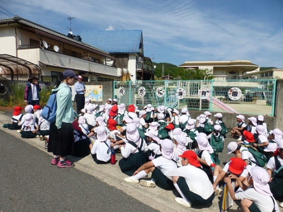 学校の周りたんけん