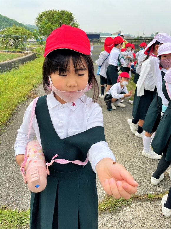 学校のまわり探検に行きました！