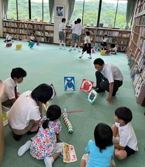 虫の形のプログラミングロボットでお勉強