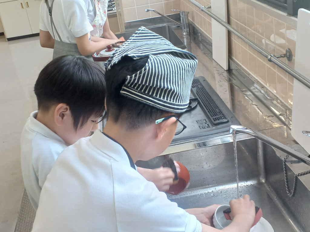 家庭科「ティーパーティ」
