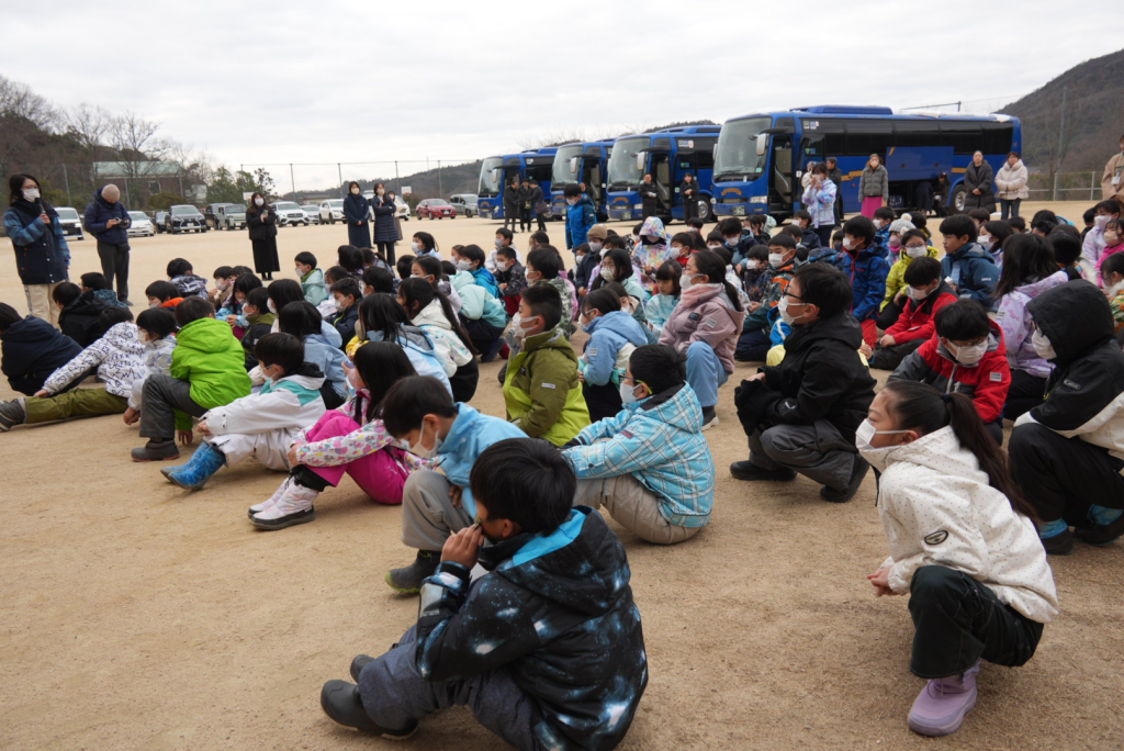 スキー教室出発式