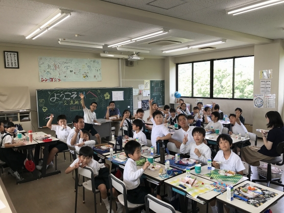 交流給食がありました