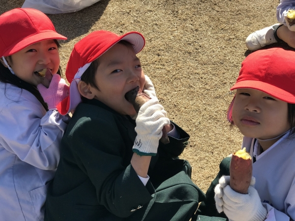 「お菓子より美味しい！」の声も聞こえてきました。自然の甘味ですね。