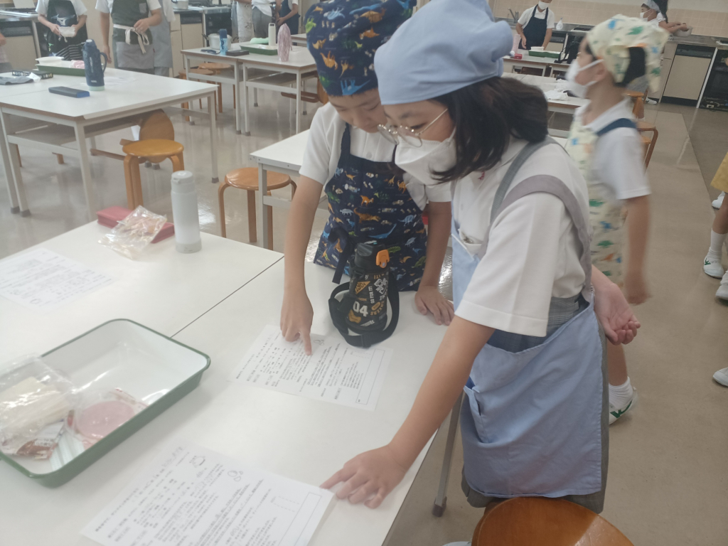 家庭科「サンドイッチづくり」