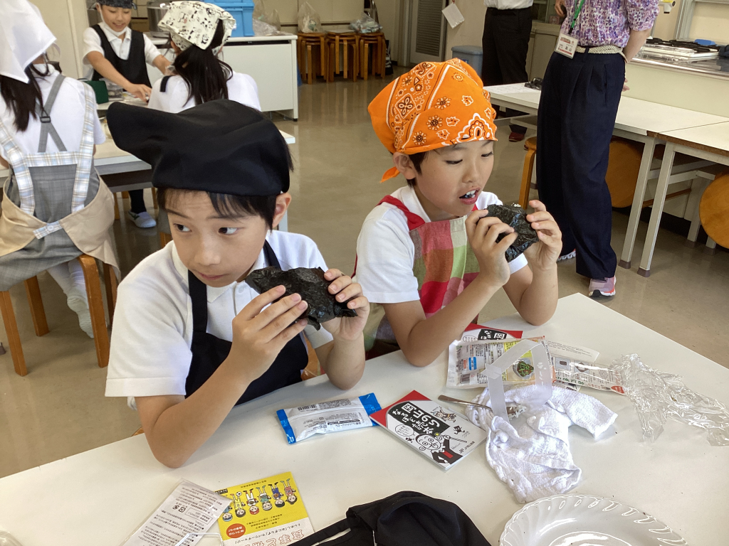 5年生が岡山の海苔について学習しました