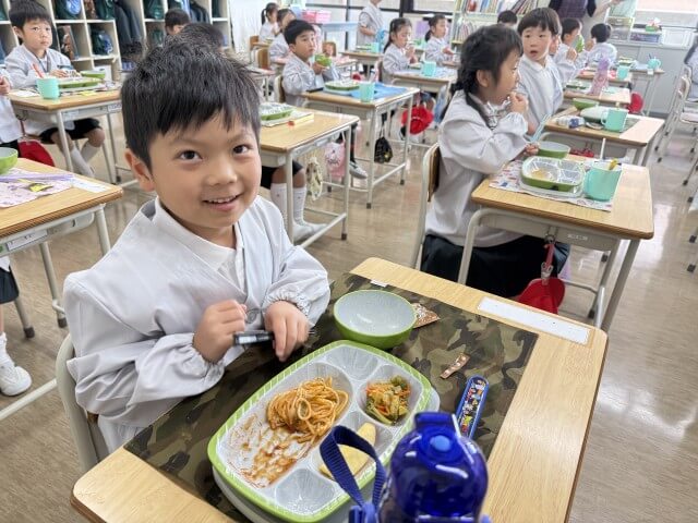 「何者にでもなれる、私たちなら。」