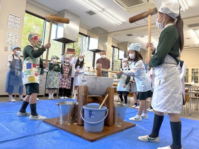 「何者にでもなれる、私たちなら。」
